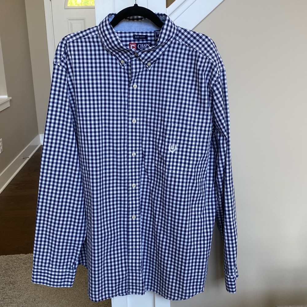 Chaps button down lightweight shirt